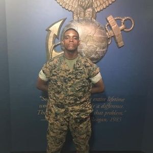 Meet your Posher, Deante